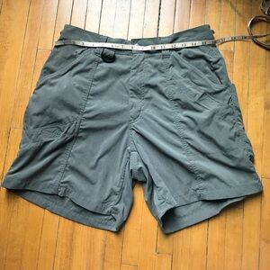 Columbia outdoor activity shorts